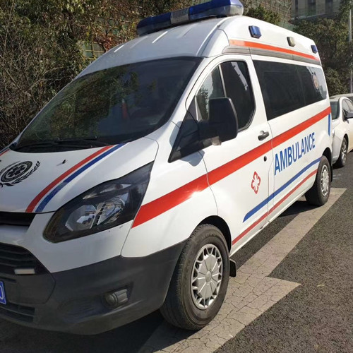 察雅品质救护车出租,为您的健康出行负责