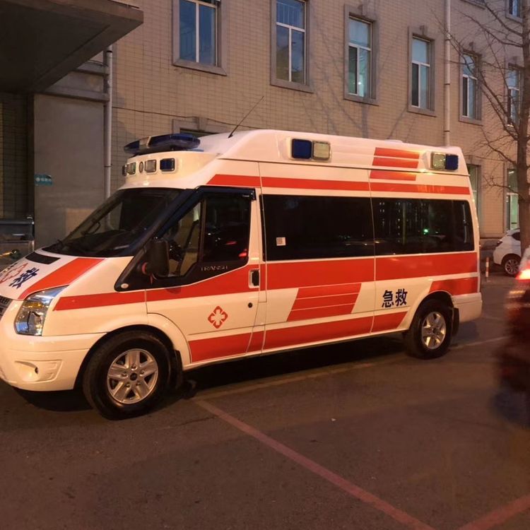 察雅夜间租赁救护车护送病人转院：安全转运的 8 大核心注意事项